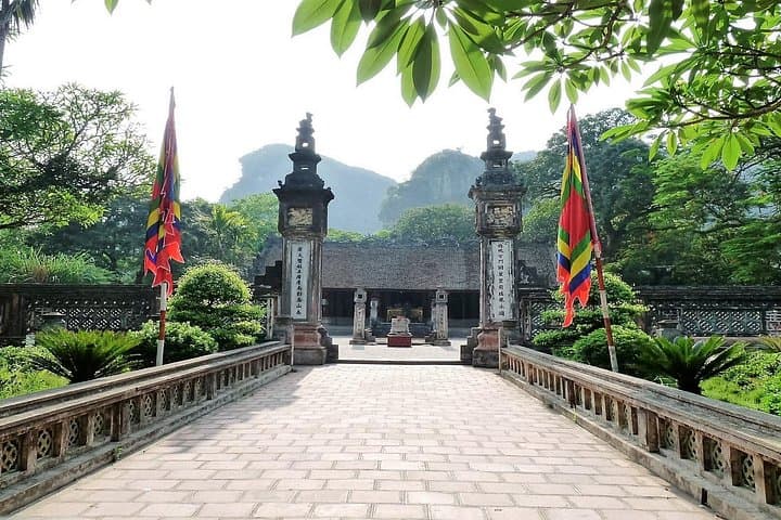 Tam Coc & Mua Cave Day Trip from Hanoi — Hoa Lu Boat Ride, Biking & Viewpoint photo 3
