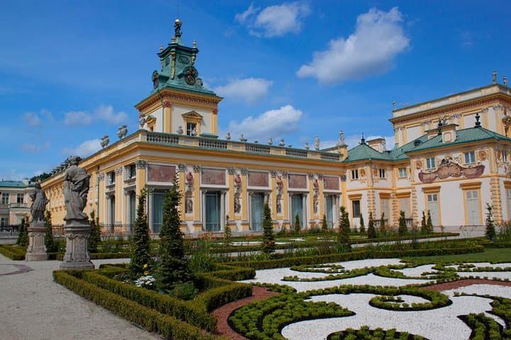 Wilanów Palace and POLIN Museum Small-Group Tour from Warsaw