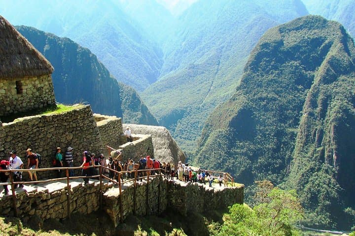 One-Day Machu Picchu by Expedition Train from Cusco — Full-Day Guide photo 3