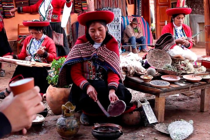 Sacred Valley Day Tour from Cusco: Pisac, Ollantaytambo & Chinchero photo 2
