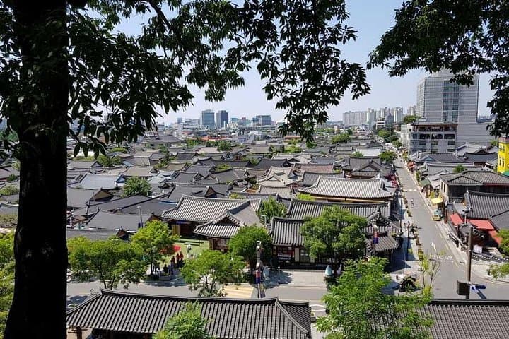 Jeonju Hanok Village Tour: Day Trip from Seoul to 800 Traditional Hanoks