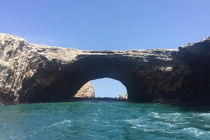 Lima to Ballestas Islands, Nazca Lines & Huacachina Oasis Day Trip photo 4