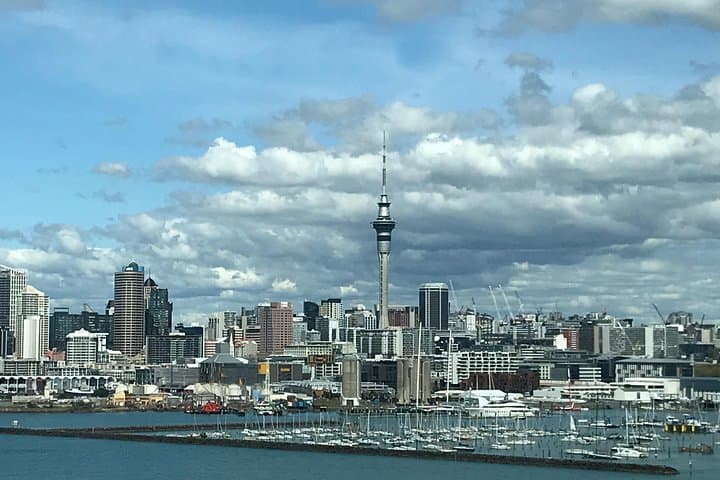 City of Sails Highlights: Auckland Volcanoes, Marae & One Tree Hill