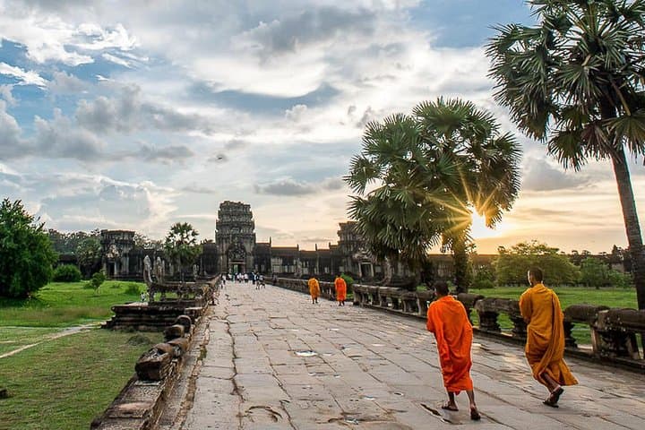Angkor Wat, Ta Prohm & Bayon: One-Day Temples Tour from Siem Reap photo 2