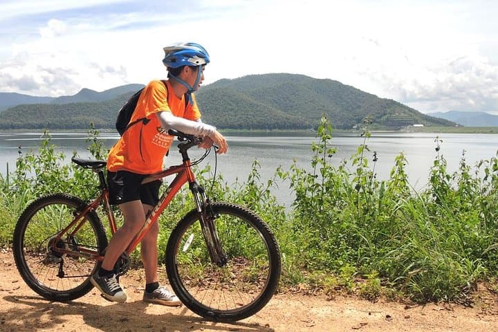 Overnight Mae Taeng Valley Cycling: Bua Tong (Sticky) Waterfall & Rural Trails
