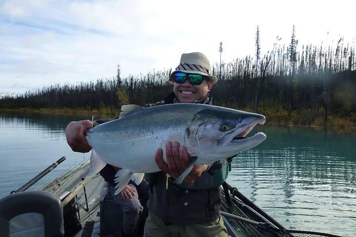 Middle Kenai River Full-Day Fishing Trip — Guided Drift-Boat Fishing on Skilak Lake and Kenai River photo 1