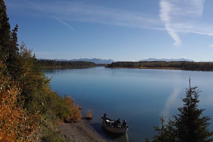Middle Kenai River Full-Day Fishing Trip — Guided Drift-Boat Fishing on Skilak Lake and Kenai River photo 4