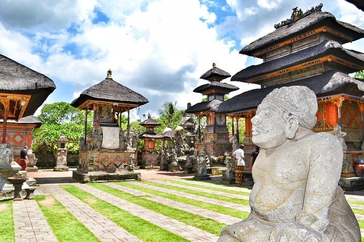 Bali Private Shore Excursion to Ubud: Monkey Forest, Rice Terraces & Art Villages photo 5