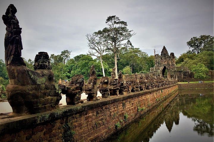 Angkor Grand Tour by Bike: Preah Khan, Ta Som & Pre Rup photo 5