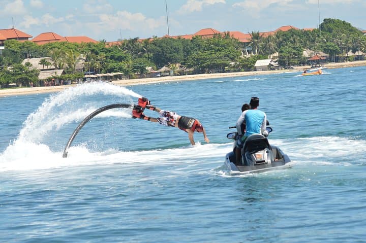 Bali Fly Board Seminyak: 20-Minute Flyboarding Over the Indian Ocean photo 3