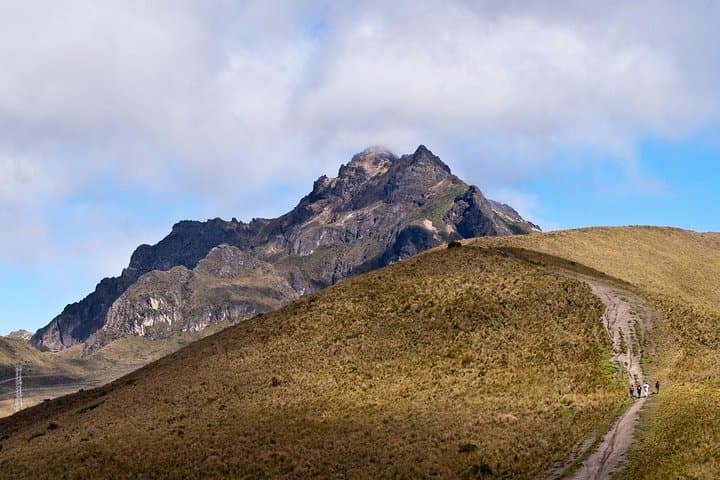 Quito Teleférico & Pichincha Horse Ride: Full-Day Private Andes Experience photo 6