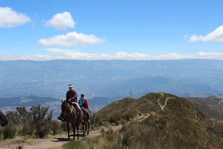 Cable Car and Horseback Ride to Cruz Loma — Half-Day Quito Teleférico Adventure