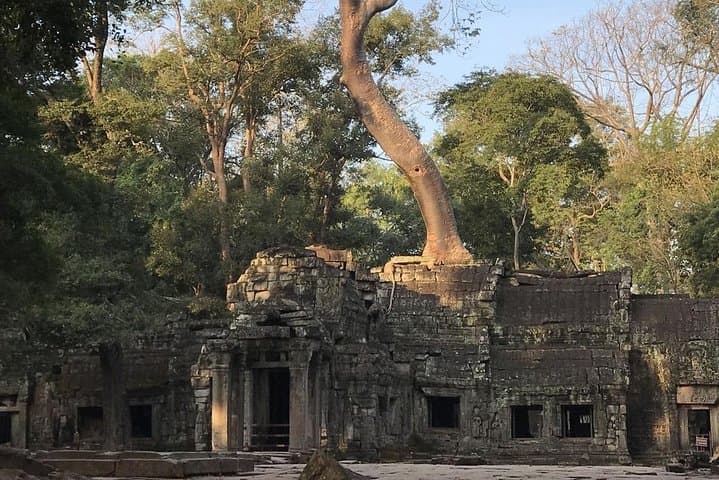 Private Angkor Wat Jeep Tour — Angkor Archaeological Park Day Trip photo 2