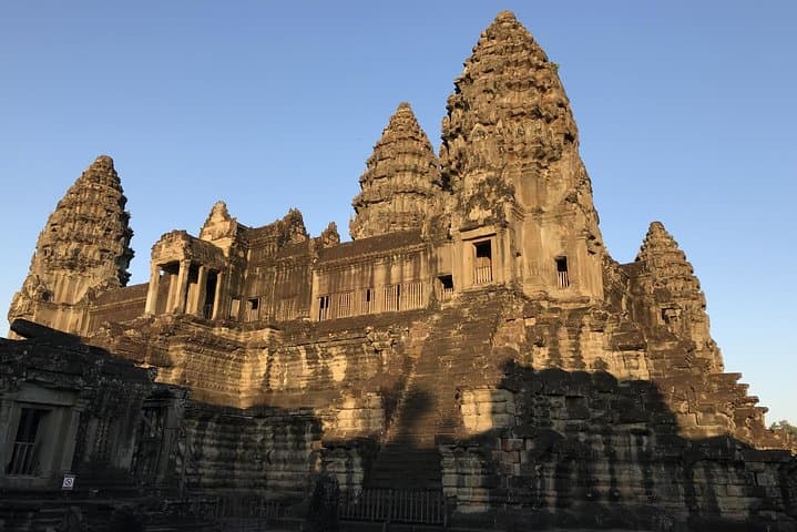 Private Angkor Wat Jeep Tour — Angkor Archaeological Park Day Trip photo 4