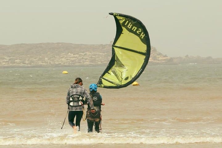 Essaouira Beginner Kitesurf Lesson: 2-Hour Group Course on the Atlantic Beach photo 3