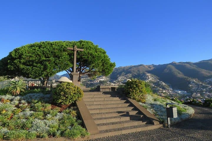 Nun's Valley & Pico do Arieiro 4x4 Tour — Madeira's High-Road Adventure photo 2