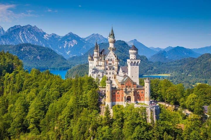 Skip-the-Line Neuschwanstein Castle & Ettal Abbey Private Tour from Munich