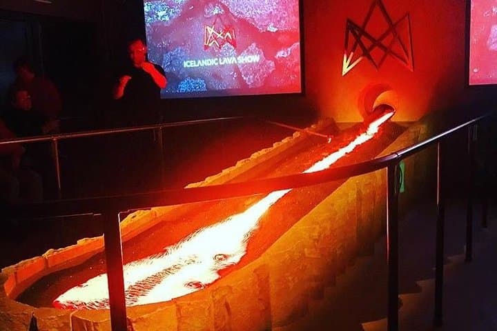 Live Lava Show in Vík: See Molten Lava Up Close photo 3
