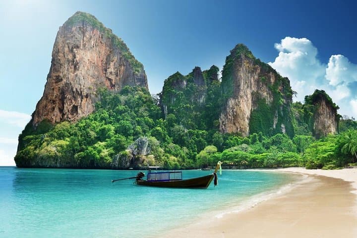 Private Longtail to Phi Phi Islands: Bamboo Island, Pileh Bay & Monkey Beach photo 2