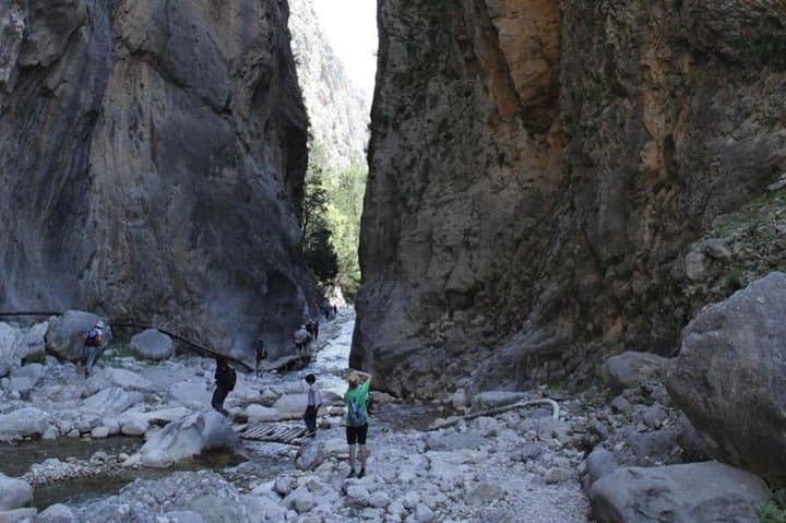Hike Samaria Gorge Full-Day Trek from Rethymno: Omalos to Agia Roumeli photo 2
