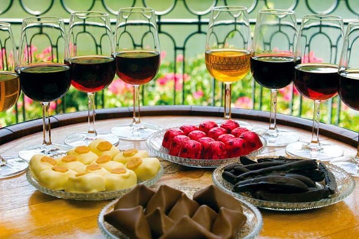 Private Lisbon Food Tour: Alfama, Bairro Alto & Authentic Tastings photo 2