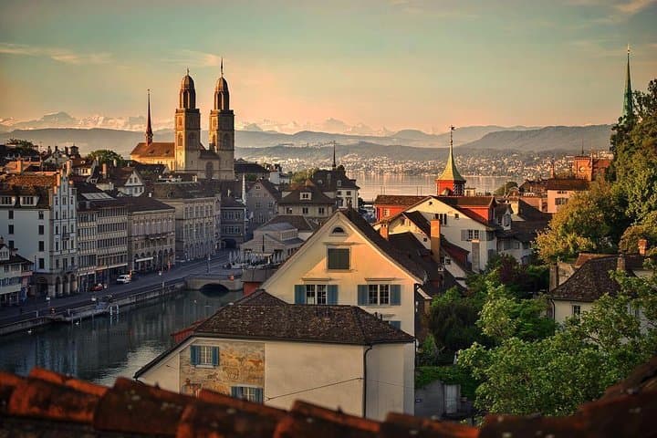 Zurich Small-Group Walking Tour: Panoramic Views & Old Town Highlights