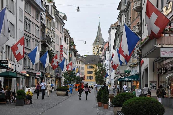 Zurich Small-Group Walking Tour: Panoramic Views & Old Town Highlights photo 2