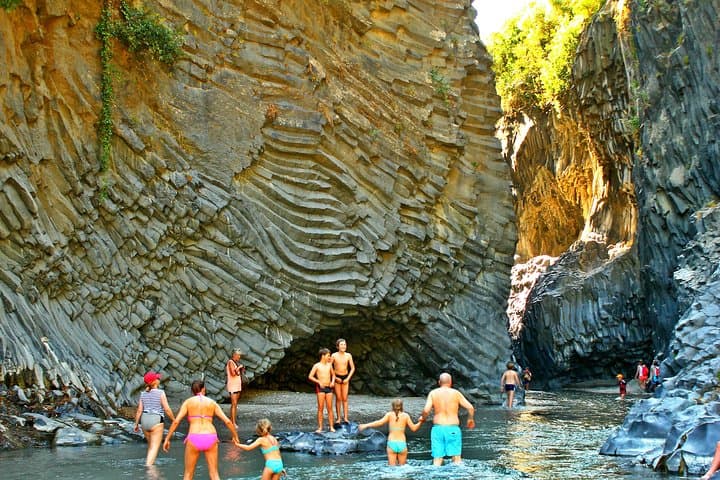 Etna Wine and Alcantara Gorges Day Hike with Lunch from Catania photo 3