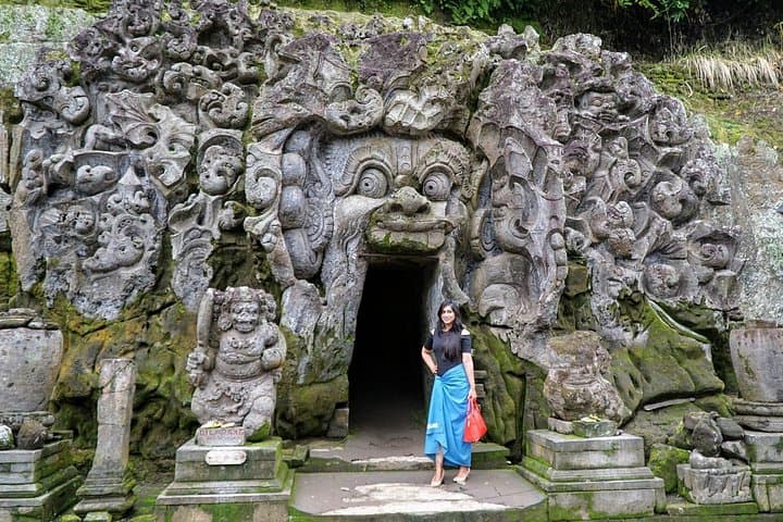 Ubud Full-Day Private Tour: Monkey Forest, Tegalalang Rice Terraces & Coffee Luwak photo 6