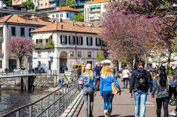 Private Lake Como Day Trip from Milan by Train: Personalized Tour of Como & Lakeside Villages photo 2