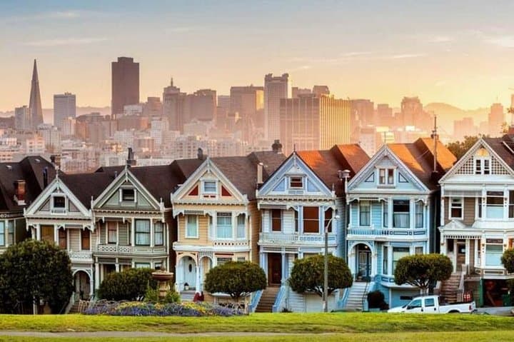 Kickstart Your Trip: Private San Francisco Walking Tour with a Local Guide
