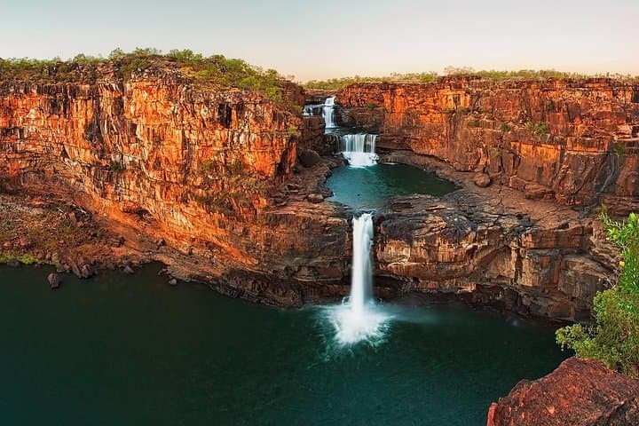 Broome to Mitchell Falls Air Tour: Horizontal Falls, Montgomery Reef & Cygnet Bay