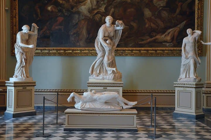Private Uffizi and Santa Croce Guided Tour: Skip-the-Line Renaissance Highlights photo 5