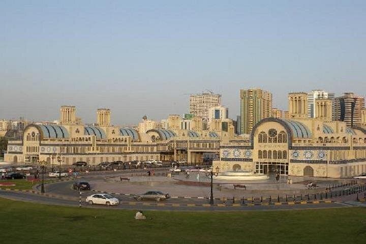 Sharjah and Ajman Day Tour — Family-Friendly Museums, Mosques & Souks from Dubai