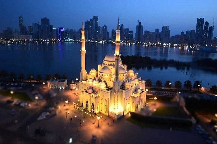 Sharjah and Ajman Cultural Day Tour: Forts, Mosques & Souks from Dubai