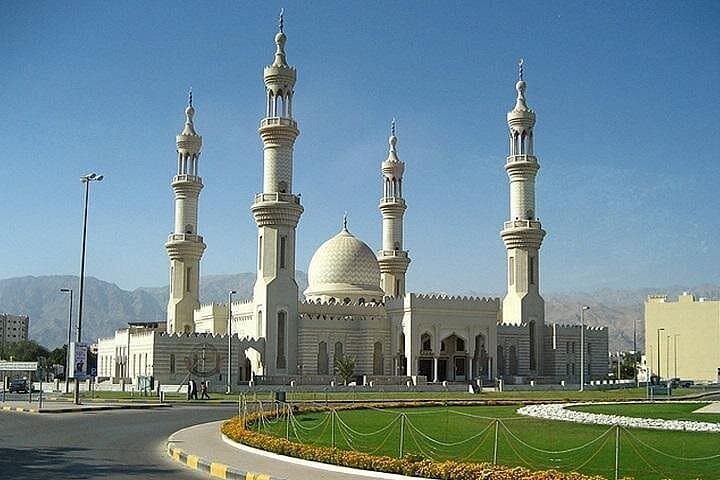 Fujairah East Coast Day Trip from Dubai — Forts, Mosques & Coastal Villages photo 2