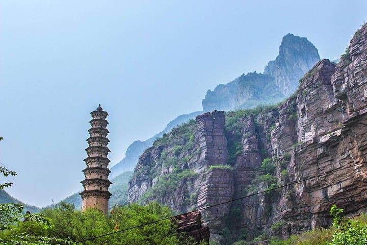 Private Day Trip to Yuntai Mountain from Zhengzhou — Yuntai Shan Geopark & Glass Bridge