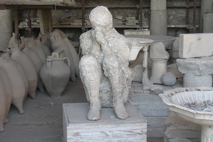 Naples to Sorrento Transfer with Pompeii & Mount Vesuvius: Full-Day Stopover photo 2