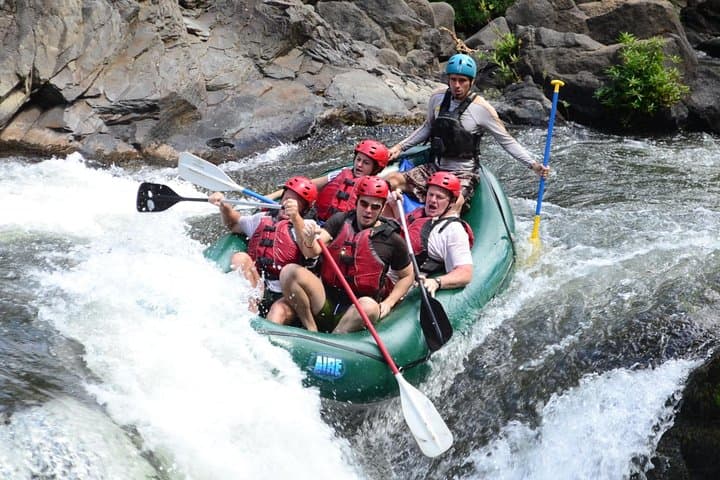 Río Tenorio Whitewater: Class 3–4 Rapids and Cascabel Waterfall (Private Tour) photo 2
