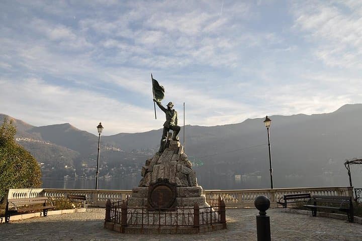 Como Walking Tour: 2-Hour Small-Group Highlights of Lake Como photo 4