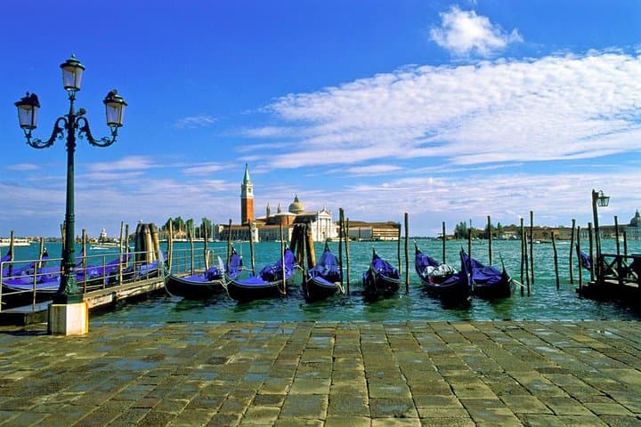 3-Hour Venice Walking Tour: St. Mark’s, Rialto & Hidden Canals photo 3
