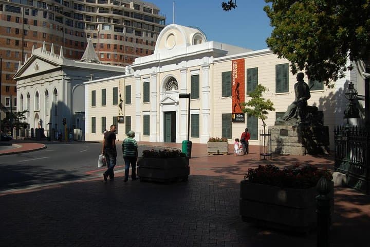 Cape Town City Walking Experience & Nelson Mandela Legacy Tour photo 4