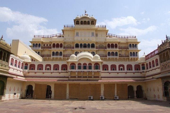 Day Trip to Jaipur from Delhi: Amber Fort, City Palace & Bazaar photo 2