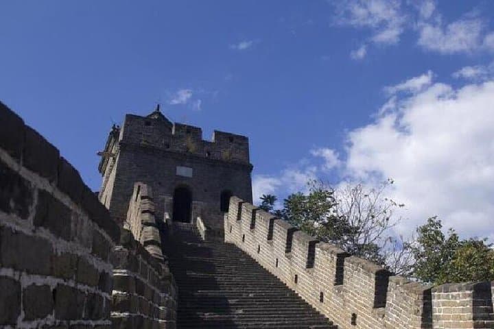 Private Day Tour: Summer Palace and Badaling Great Wall from Beijing