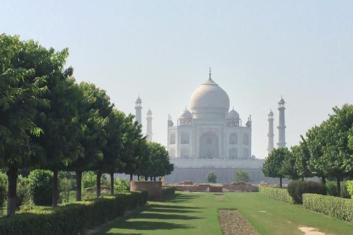 Sunrise at the Taj Mahal: Private Luxury Car Tour from Delhi photo 3