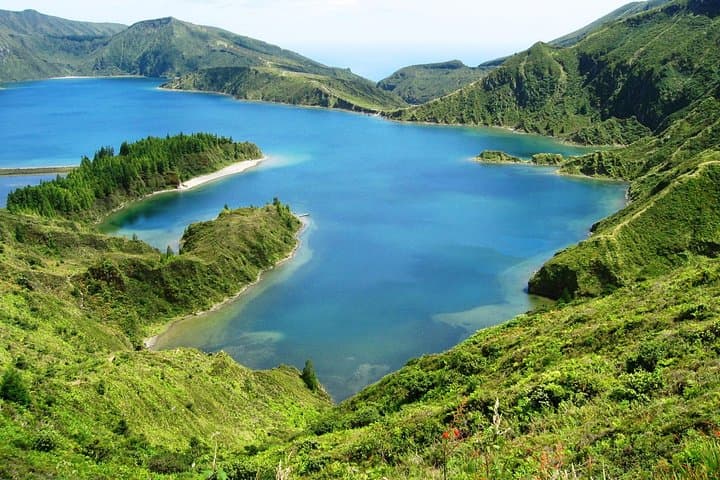 Half-Day Jeep Tour to Lagoa do Fogo — Azores Off-Road Adventure