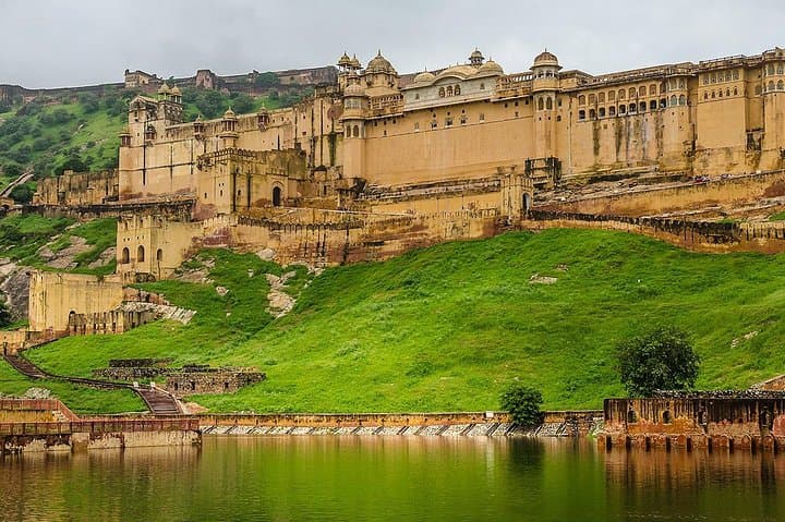 8-Day Golden Triangle with Ranthambore & Udaipur: Tigers, Taj Mahal & Palaces photo 5