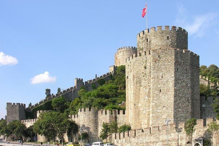 Afternoon Bosphorus Boat & Bus Tour with Pierre Loti Cable Car — Cruise, Cable Ride, City Highlights photo 4