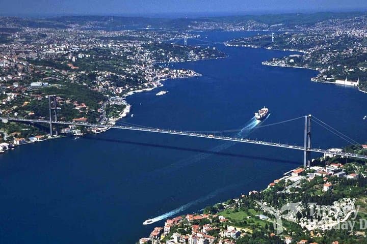 Afternoon Bosphorus Boat & Bus Tour with Pierre Loti Cable Car — Cruise, Cable Ride, City Highlights photo 5