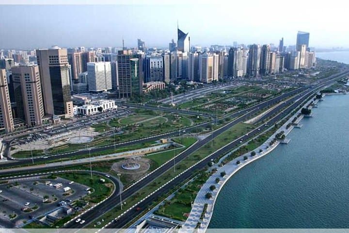 Full-Day Abu Dhabi Highlights: Grand Mosque and Louvre from Dubai photo 3
